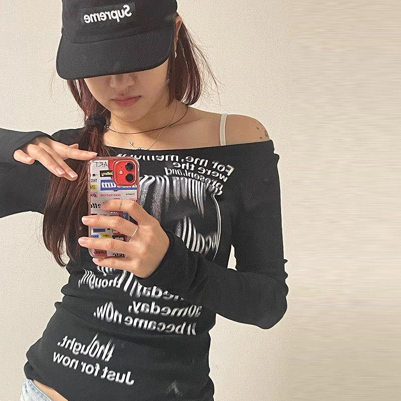 Abstract Letter Print Crew Neck Long Sleeve Slim Fit Bottoming Shirt Top T-Shirt