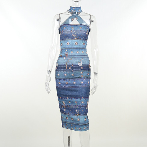 Contrast denim print strapless dress with straight neck and neck key accessories hip wrap skirt