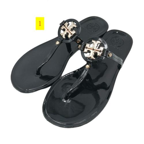 Oversized beach flats