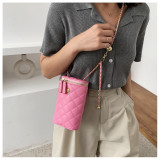 Fashion rhombus chain messenger bag Korean version versatile women's mobile phone bag