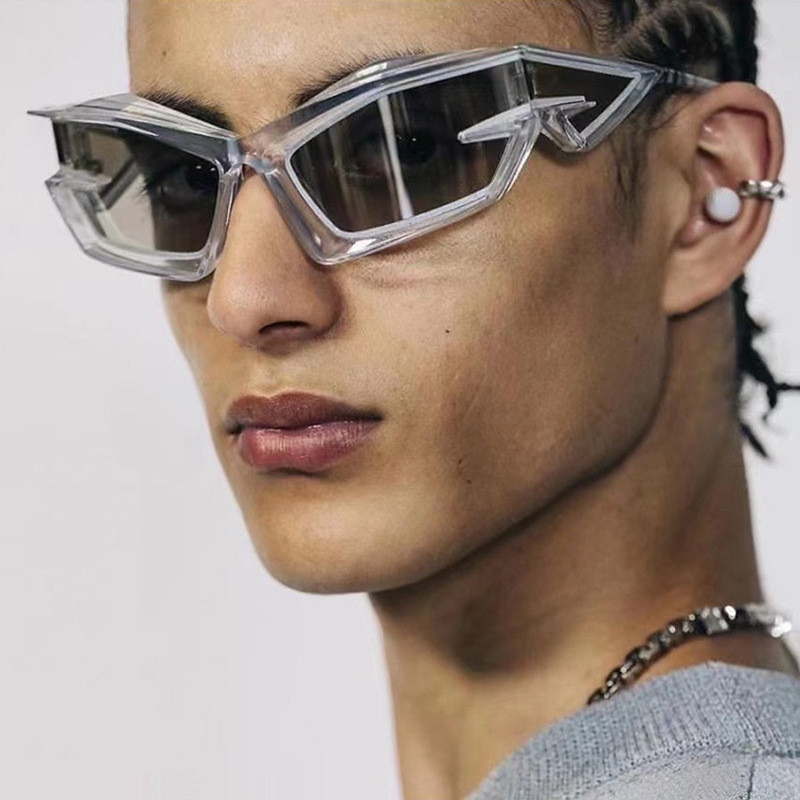 Exaggerate futuristic technology sunglasses show sunglasses heterosexual sunglasses
