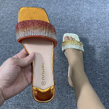 Flat slippers for women wearing slippers outside