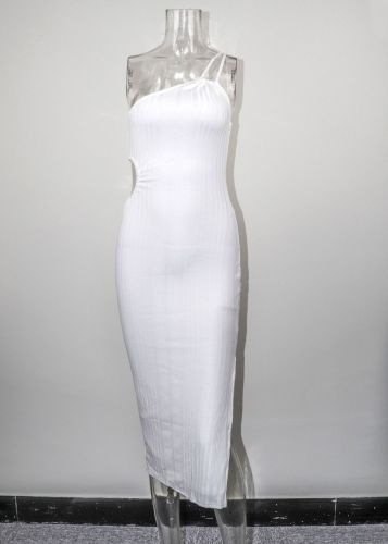 Adjustable single shoulder strap slim fitting suspender dress with exposed backpack buttocks and sexy bottom skirt