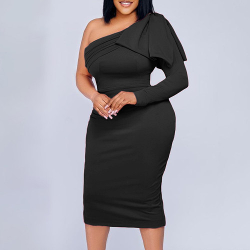Diagonal collar solid color fashionable buttock wrap sexy dress