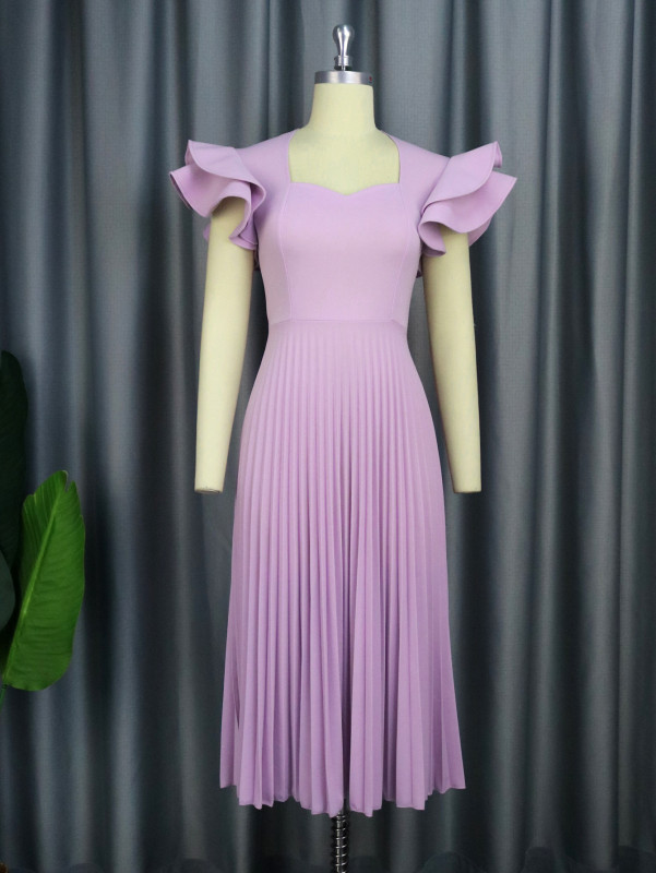Light purple square neck dress with elegant temperament and casual commuting pleated skirt