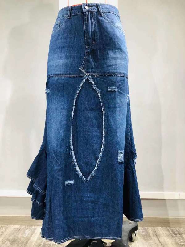 Spliced irregular skirt