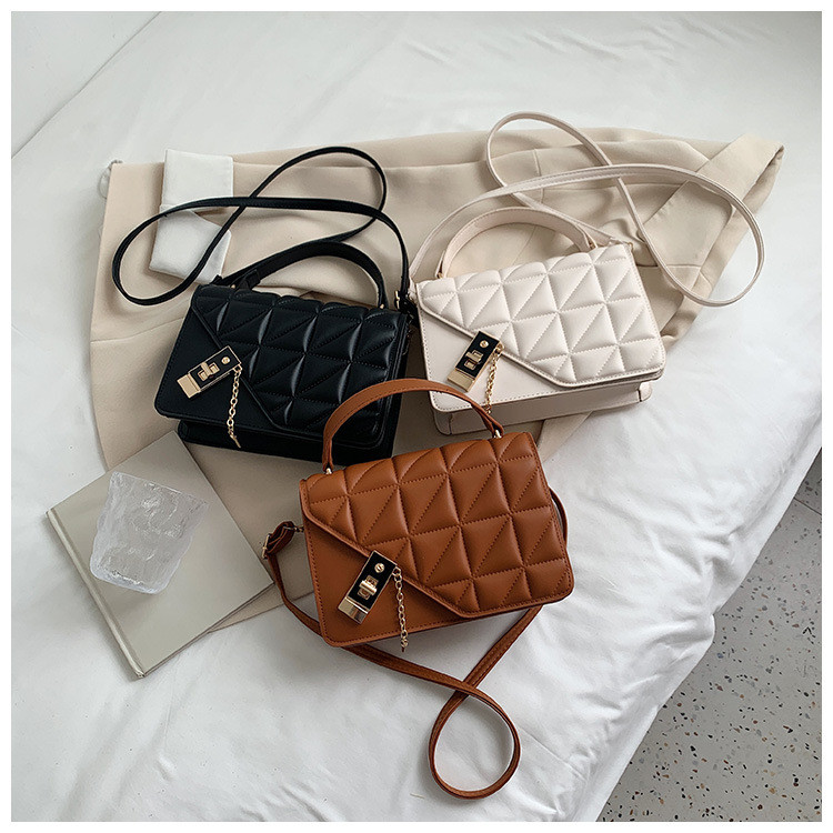 Single shoulder crossbody bag, simple chain small bag, fashionable and casual Lingge women's bag, small square bag