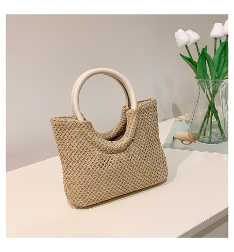 Large capacity portable straw woven bag, single shoulder woven bag