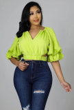 High end short sleeved loose fitting short shirt with a sense of design