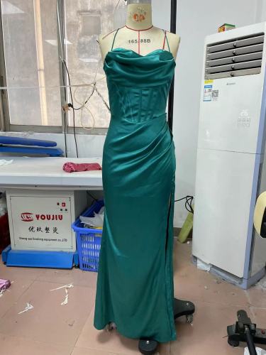 Sleeveless suspender dress