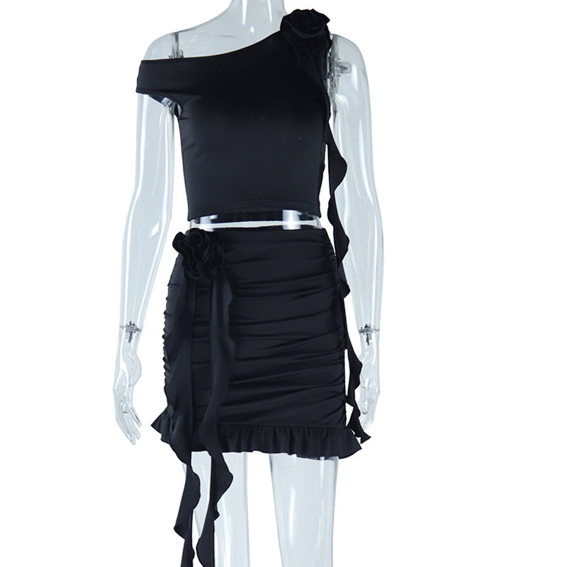 Oblique Shoulder Sleeveless Top Wrapped Hip Half Skirt Set