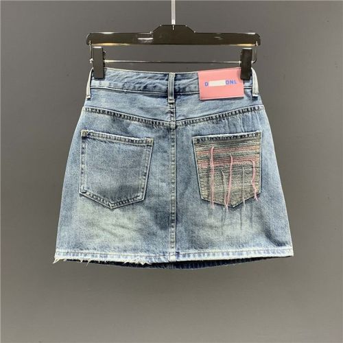 Peel cut and frayed denim short skirt