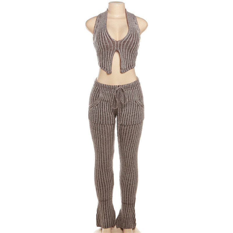 Knitted low collar tank top with high waist and long flared casual pants