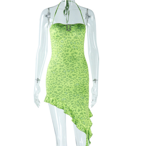 One line neckline wrapped chest tight fitting dress