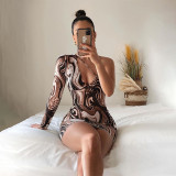 Single shoulder long sleeved water ripple printed buttocks wrapped dress