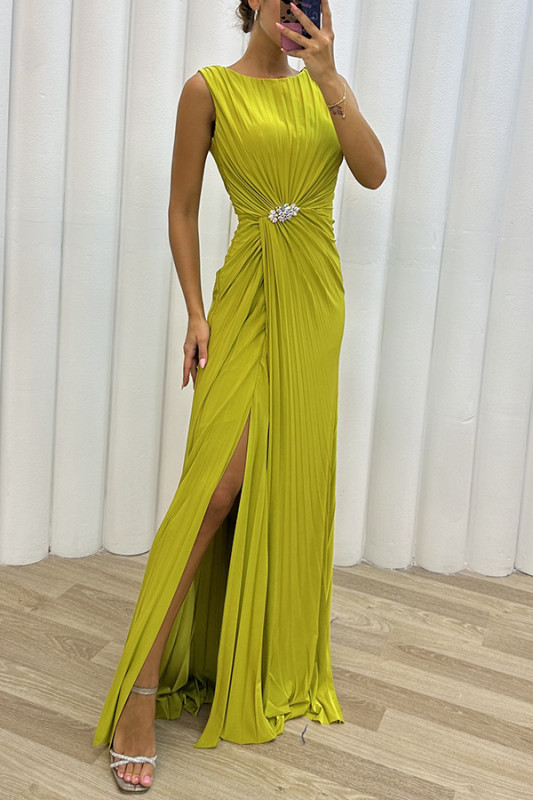 Pleated and slit casual dress