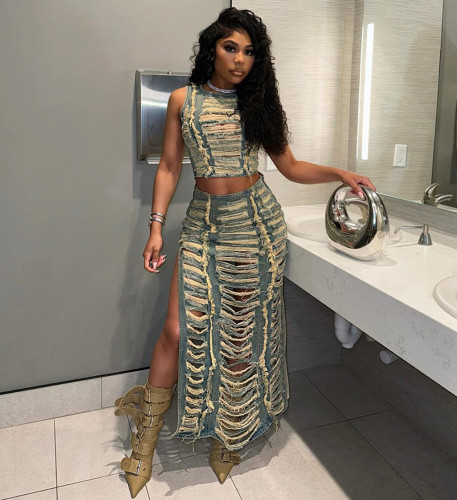 Personalized handmade distressed vest with slit denim skirt