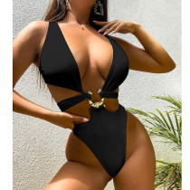 Chest metal buckle connected bikini