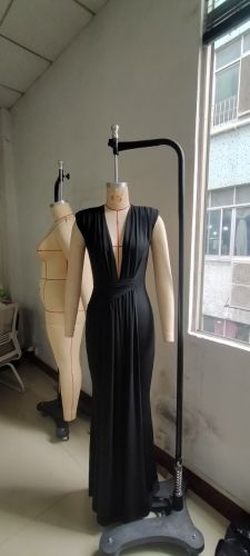 Solid color sleeveless sexy long dress