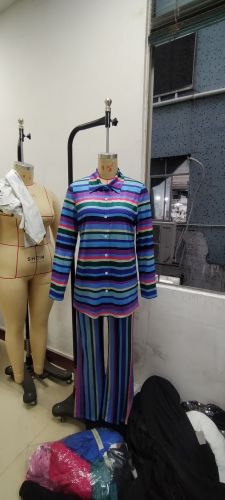 Slim fit pants two-piece set