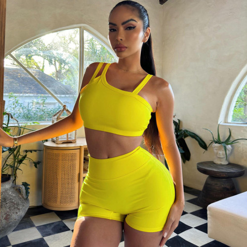 Slim fitting and hip lifting fashion yoga fitness set with suspender