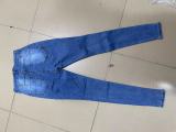 Elastic ripped denim shorts