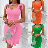 V-neck sleeveless solid color hip hugging dress