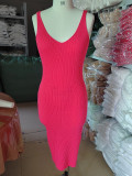 Big backless camisole dress with full buttocks