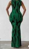 Women's pullover V-neck dress