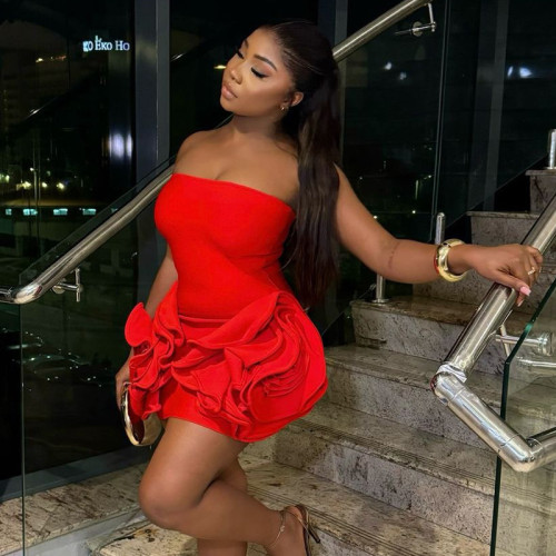 Strapless, sleeveless, large floral, hip hugging short skirt