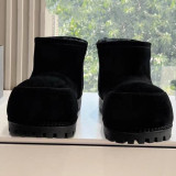 Big headed snow bread boots with thick soles that rise below the knee, low cut cotton boots