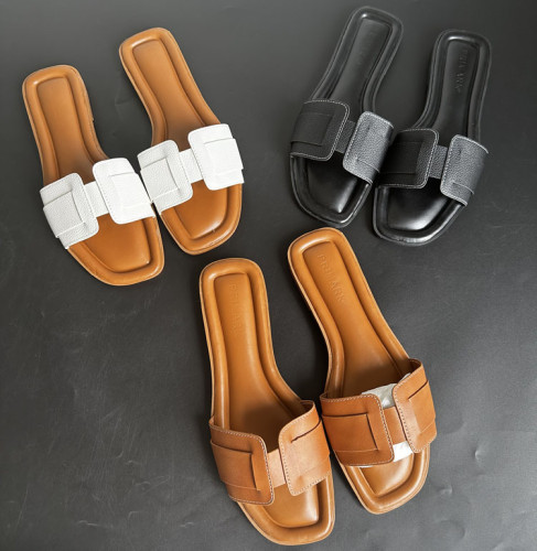 Comfortable flat bottomed women's slippers