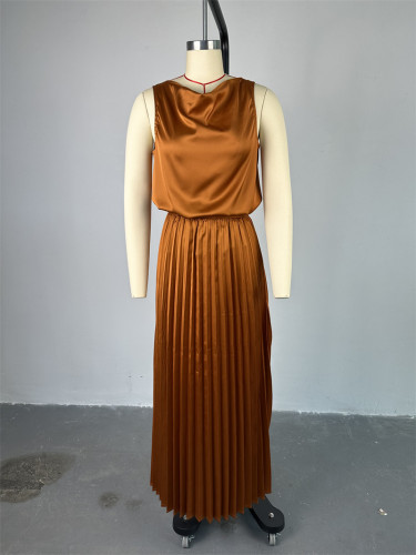 Solid color sleeveless top pleated skirt set