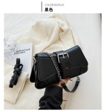Chain armpit bag diagonal cross small square bag