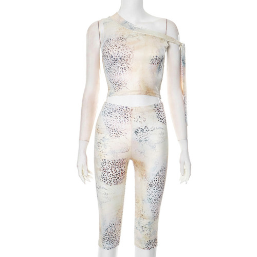 Slant collar strap off shoulder leopard print navel tight five point set