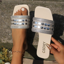 Flat bottomed women's shoes, comfortable and versatile beach sandals