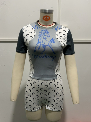 Color blocked short sleeved printed shorts set
