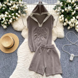3D relief hooded sleeveless knitted top, high waist wide leg shorts