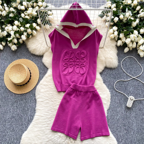 3D relief hooded sleeveless knitted top, high waist wide leg shorts