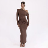 Slanted shoulder long sleeved hip hugging long skirt pleated dress