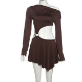 Hollow waist exposed long sleeved dress