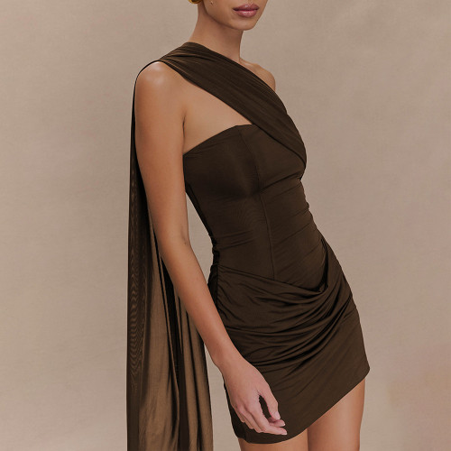 Strap pleated strapless, strapless, hip hugging short skirt