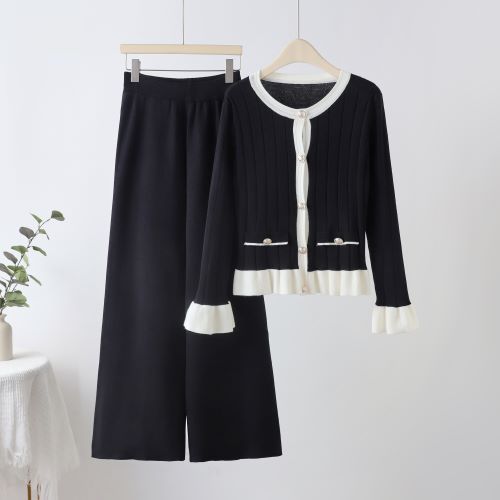 Horn sleeve knitted cardigan with ruffle hem long sleeved sweater set