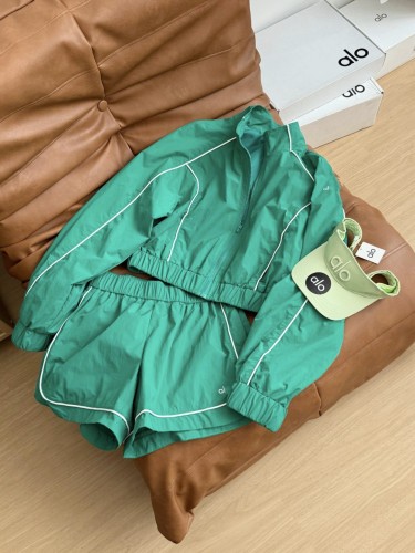 Color blocking sun protection top elastic waist shorts set