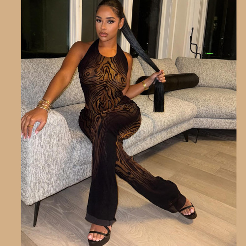 Graffiti printed sleeveless top and tight pants set