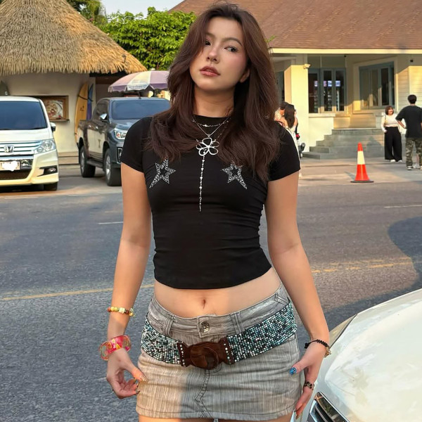 Hot stamping slim fit round neck short sleeved T-shirt top