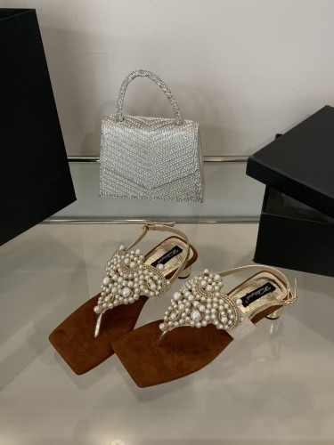 Pearl rhinestone bohemian style flat bottomed small root toe flip flops