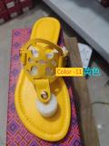Flat bottomed sandals with anti slip angle and toe clamped flip flops