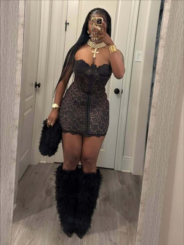 Leopard print chest wrapped, steel ring, fishbone buckle, hip wrapped skirt