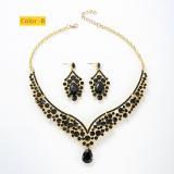 Crystal necklace set